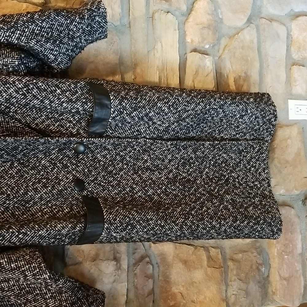 Leather & Tweed Coat ♥ - Picture 4 of 10